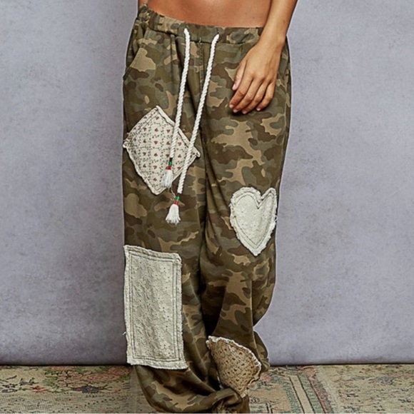 POL Harlow Camo Pants - Picture 2 of 9
